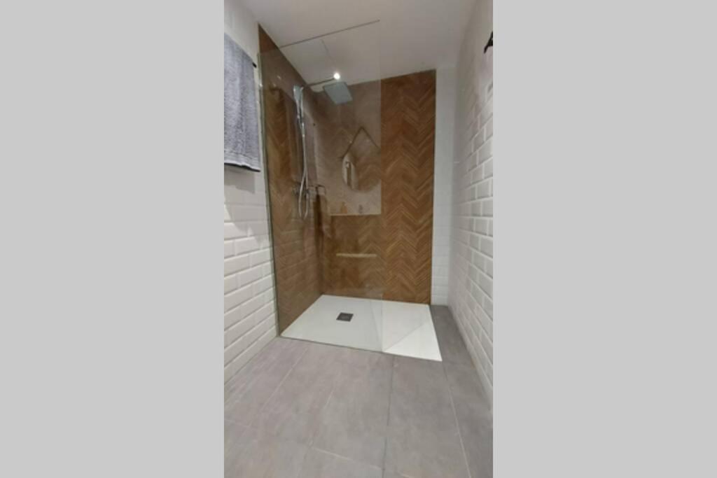 El Alema I. Apartamento De Diseno En Gandia. Apartment Luaran gambar